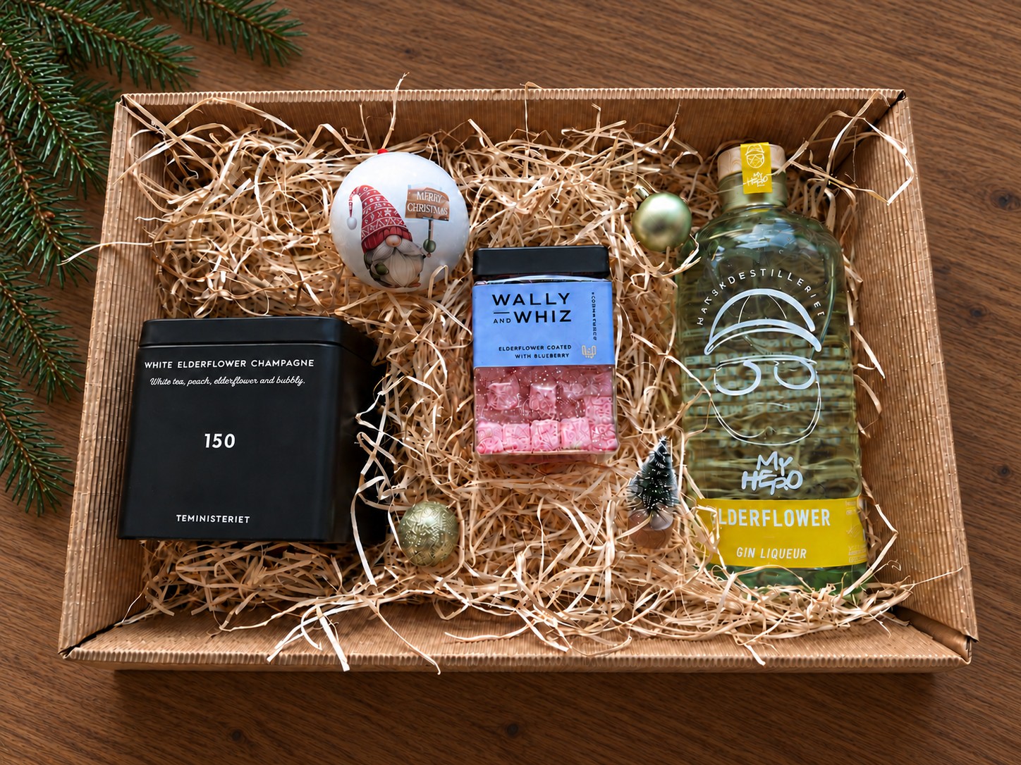 Holunderliebe – Nordische Genussbox mit Ginlikör, Tee & Gourmet-Weingummis