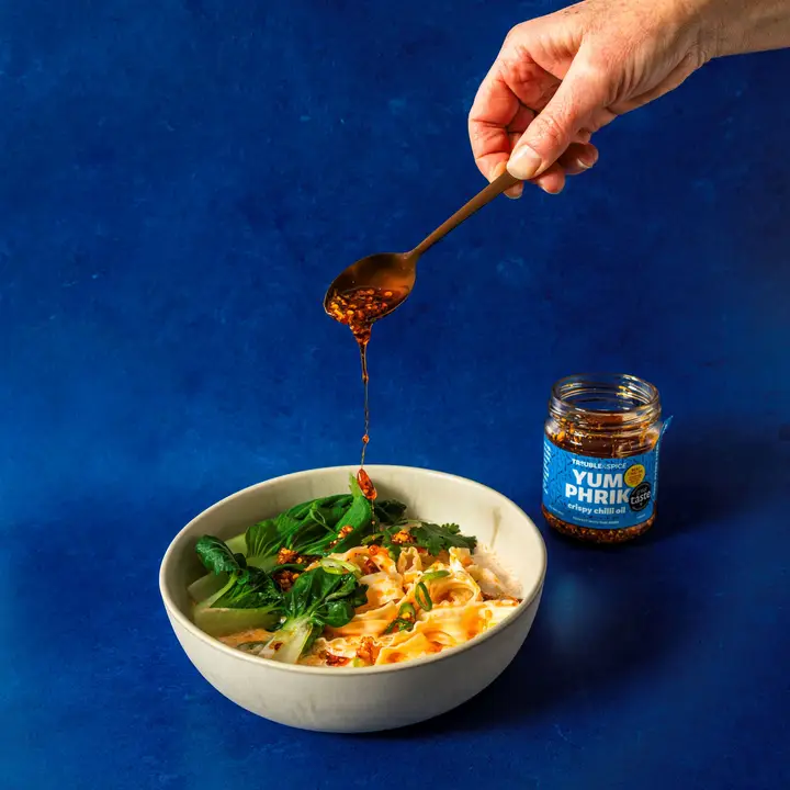 Yum Phrik -Thai Crispy Chilli Öl I Trouble & Spice